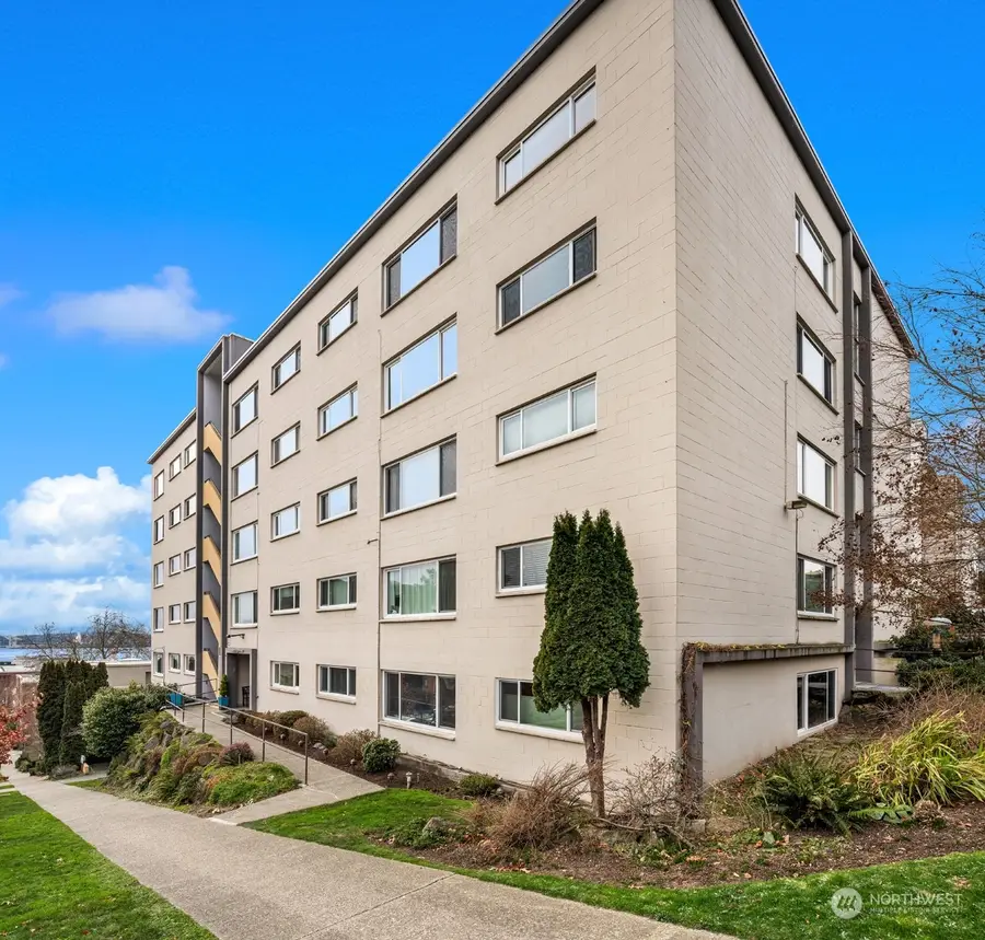 919 2nd Avenue W #204, Seattle, WA 98119 - Image #2