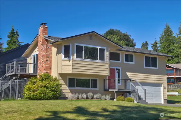 361 Grandview Avenue, Camano Island, WA 98282