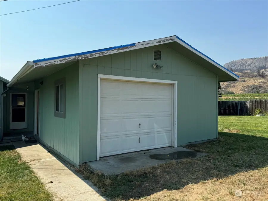 6 Salam Lane, Oroville, WA 98844 - #3