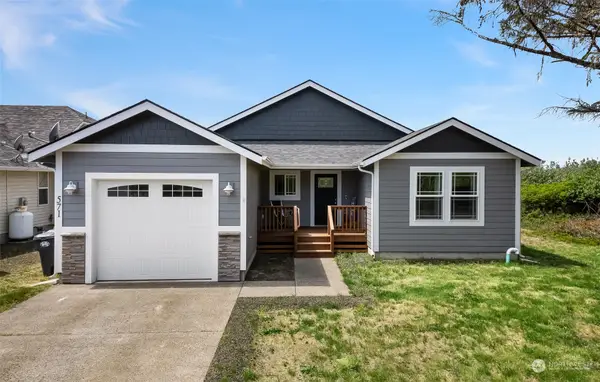 571 Puffin Avenue Ne, Ocean Shores, WA 98569