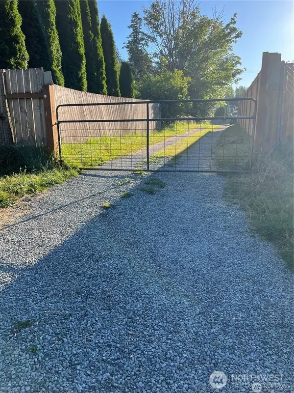 27721 Webster Road E, Graham, WA 98338