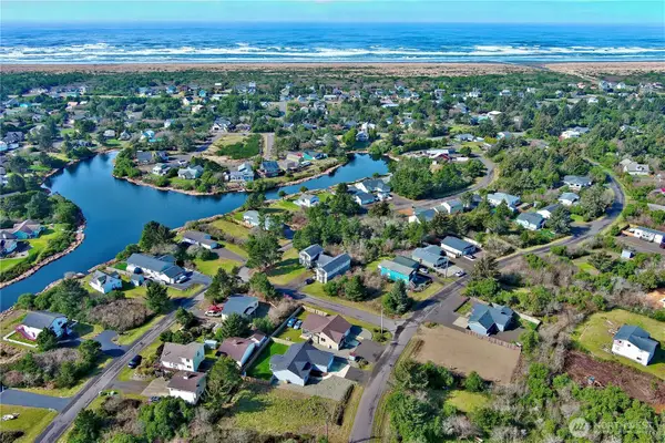 198 N Wynoochee Drive Sw #187, Ocean Shores, WA 98569