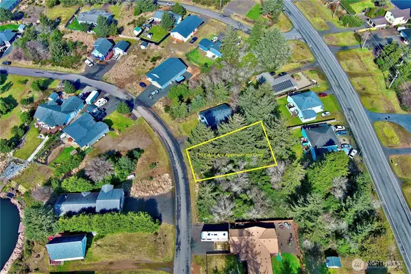 138 N Razor Clam Drive Sw #167, Ocean Shores, WA 98569