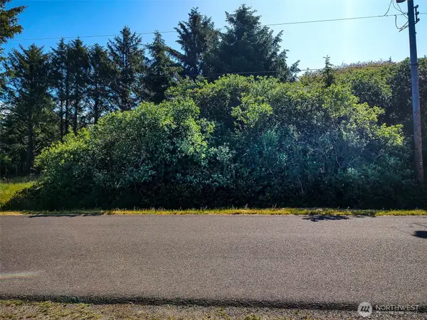 474 Volans Avenue Sw #211, Ocean Shores, WA 98569
