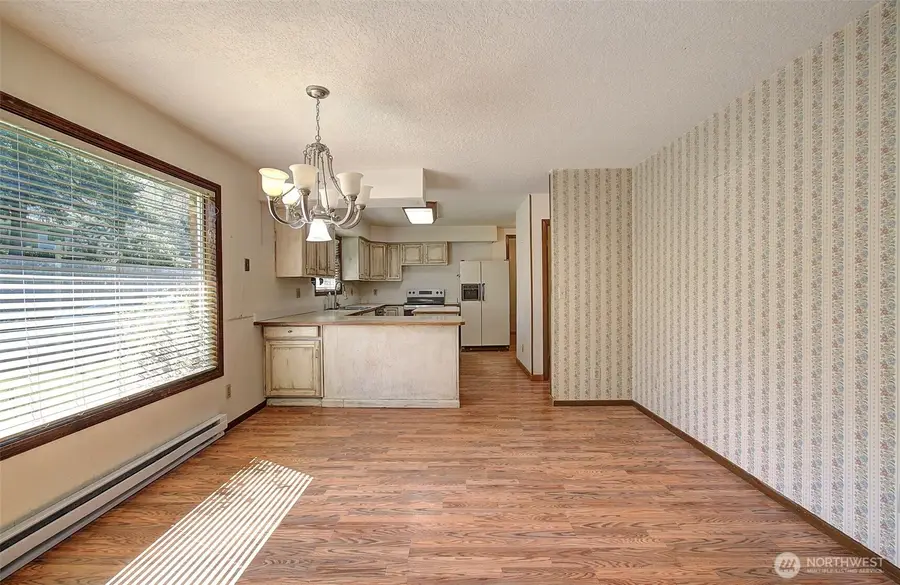 100 Inglewood Drive, Longview, WA 98632 - #3