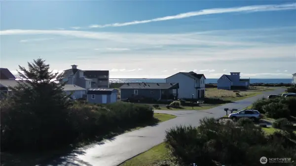 1419 Diamond Head Avenue Sw, Ocean Shores, WA 98569