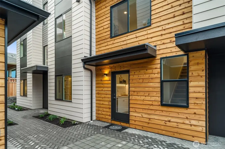 9221 14th Avenue Nw, Seattle, WA 98117 - #3