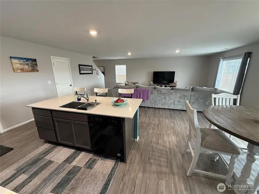 9151 Viola Street Se, Tumwater, WA 98501 - Image #3