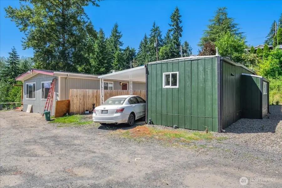 214 Holcomb Avenue #B8, Kelso, WA 98626 - #2