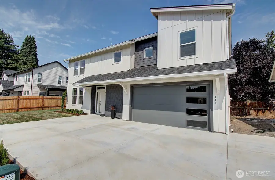 442 Washington Street, Woodland, WA 98674 - #2