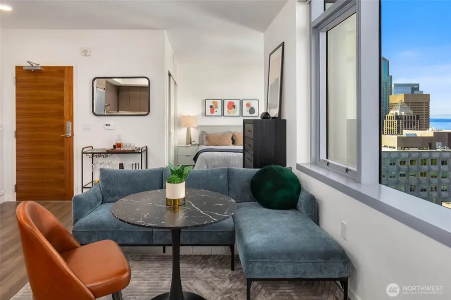 800 Columbia Street #712, Seattle, WA 98104 - Image #2