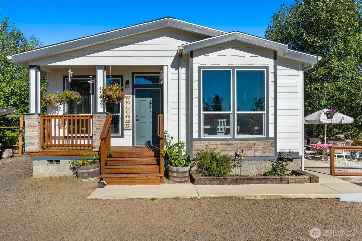 134 Newman Road, Kalama, WA 98625 - Image #1