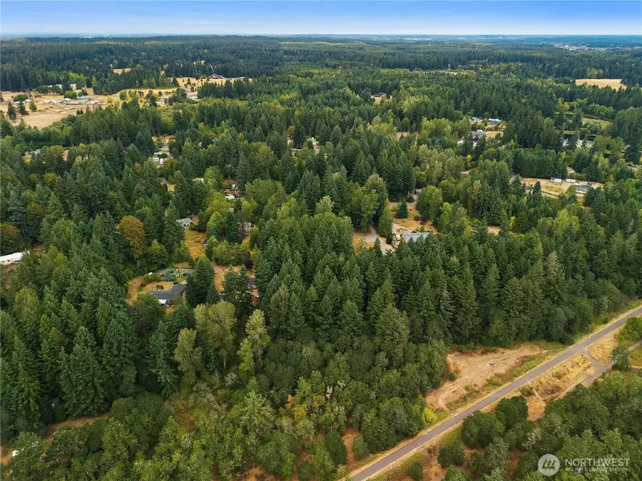 823 Tipsoo Loop S #4, Rainier, WA 98576 - Image #2