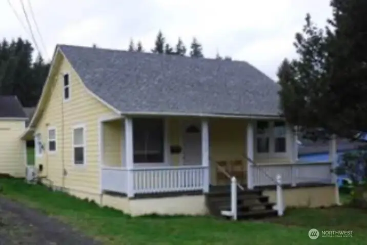 1052 Ballentine Street, Raymond, WA 98577 - Image #1