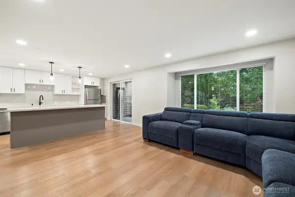 200 Mountain Park Boulevard Sw #A103, Issaquah, WA 98027