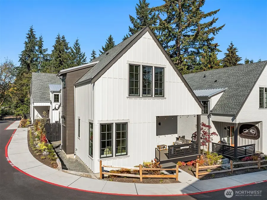 2218 NE 125th Street, Seattle, WA 98125 - Image #2
