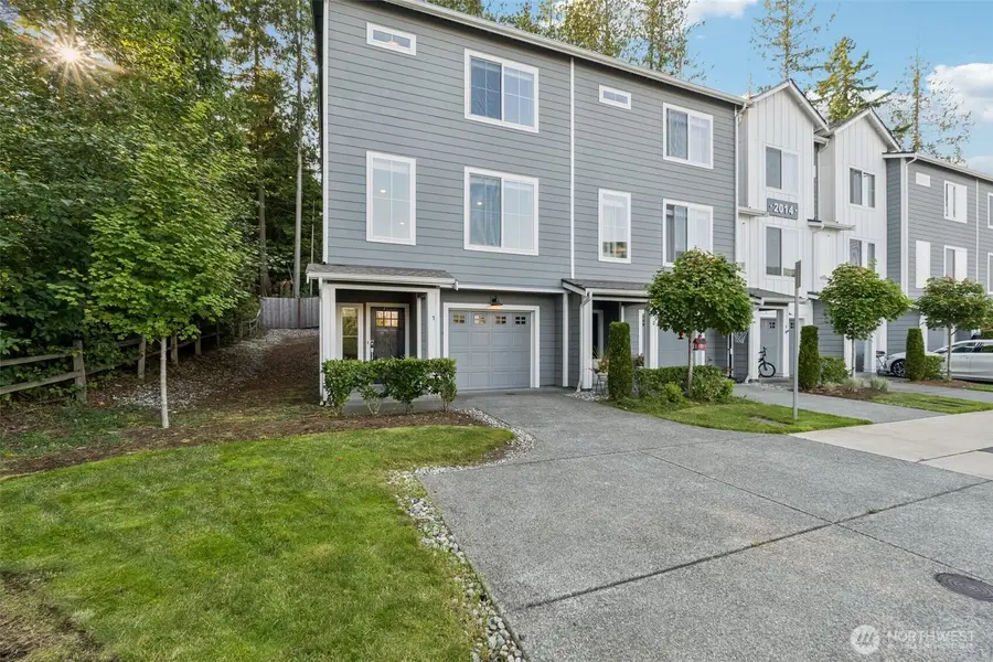 2014 101st Avenue Se, Lake Stevens, WA 98258 - Image #2