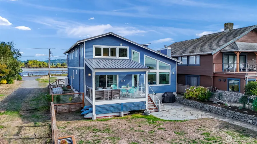 2402 Sunlight Beach Road, Clinton, WA 98236 - Image #2