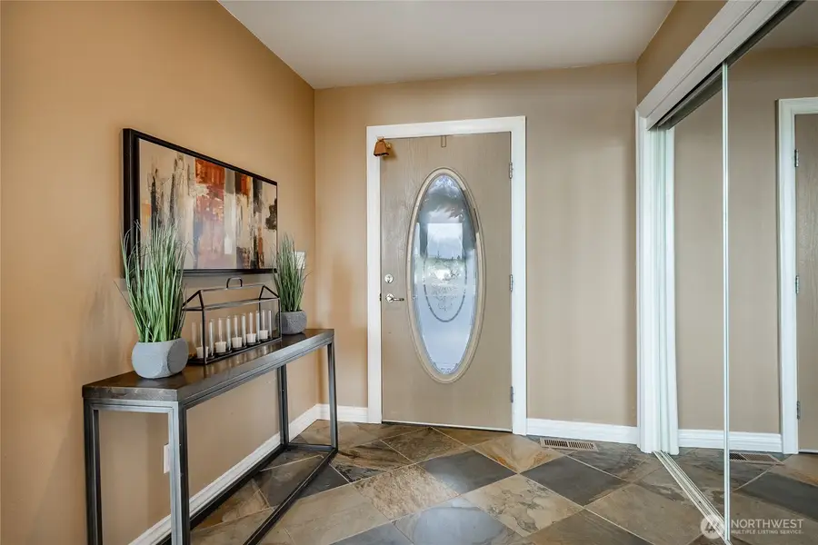 8124 Comox Rd, Blaine, WA 98230 - Image #3