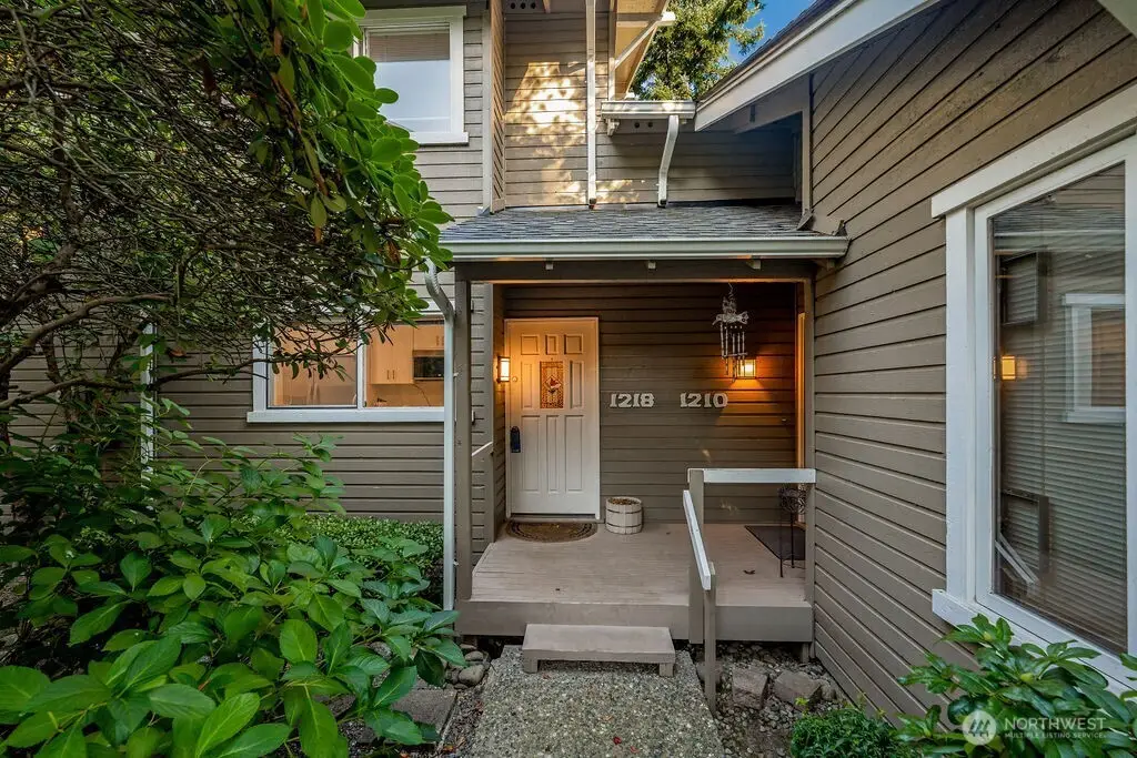 1218 101st Place Ne, Bellevue, WA 98004 - Image #1