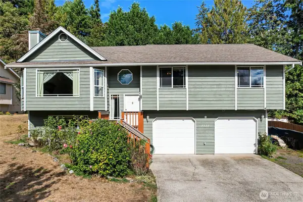 7529 Bridge Place Ne, Bremerton, WA 98311