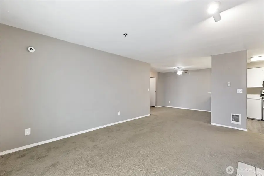 215 100th Street Sw #A108, Everett, WA 98204 - Image #3