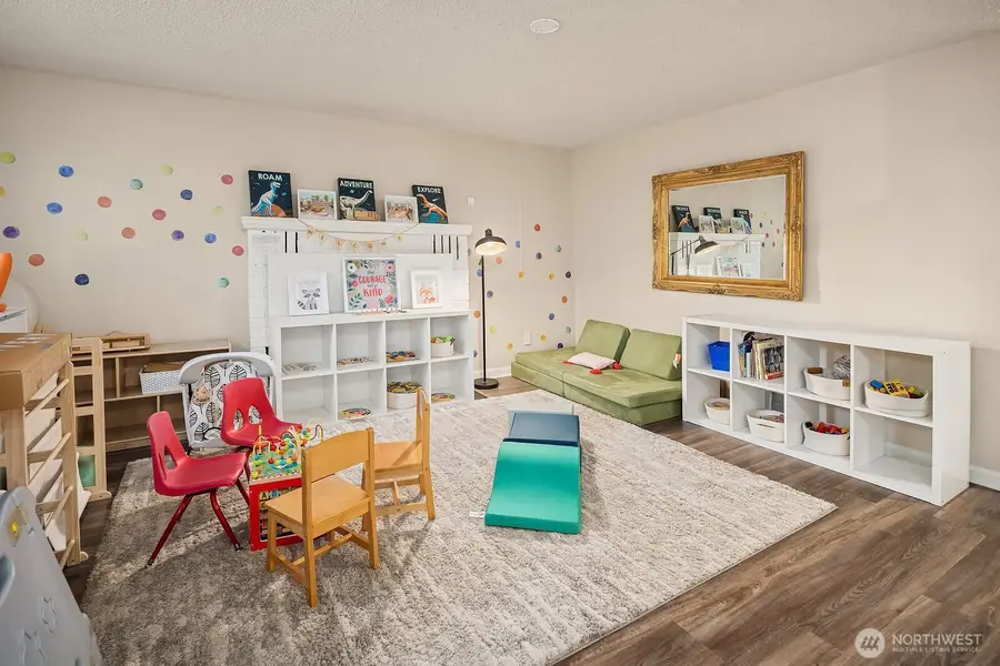 6745 18th Avenue Sw, Seattle, WA 98106 - Image #2