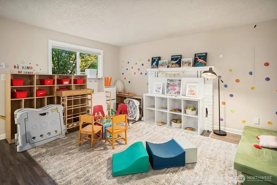 6745 18th Avenue Sw, Seattle, WA 98106 - Image #3