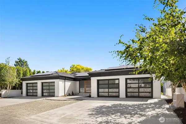 5044 Butterworth Road, Mercer Island, WA 98040