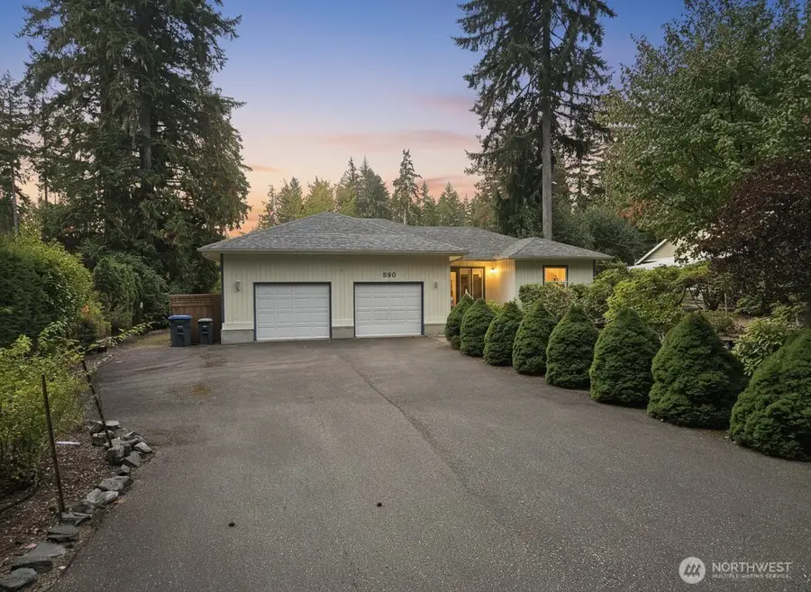 590 E Country Club Drive E, Union, WA 98592 - Image #3