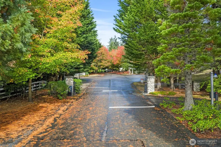 3006 39th Street Ct Nw, Gig Harbor, WA 98335 - Image #2