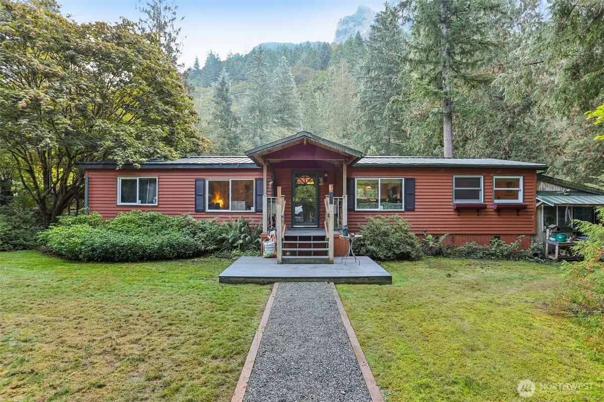 7346 Moon Valley Road Se, North Bend, WA 98045 - Image #1