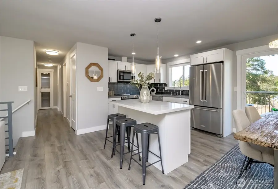 6701 15th Avenue Sw, Seattle, WA 98106 - Image #3