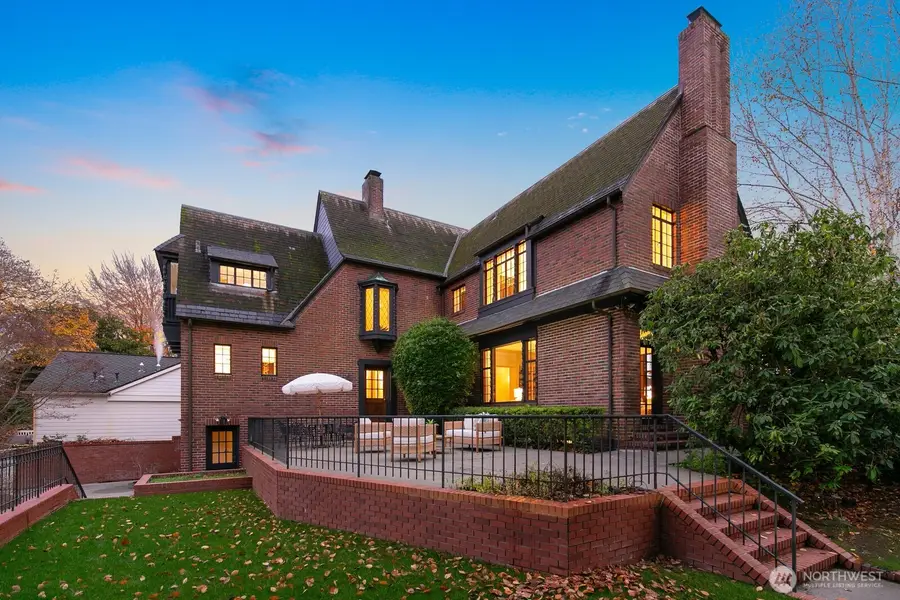 1994 Shenandoah Drive E, Seattle, WA 98112 - Image #2