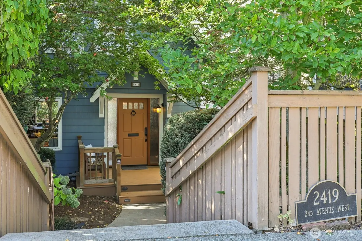 2419 2nd Avenue W, Seattle, WA 98119 - Image #1