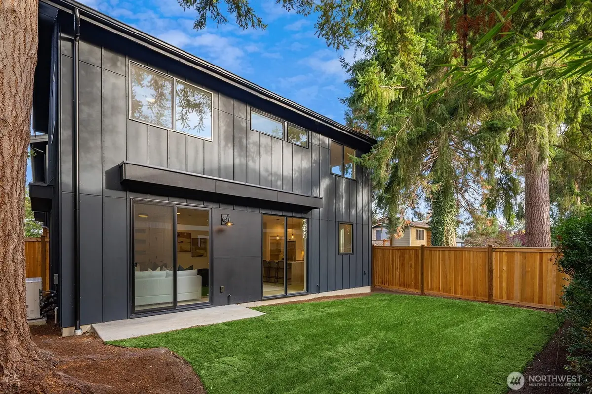 11125 105th Avenue Ne, Kirkland, WA 98033 - Image #1