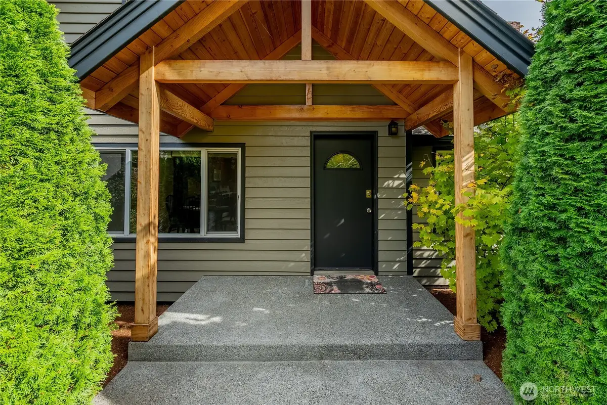 20006 68th Avenue Ne, Kenmore, WA 98028 - Image #1