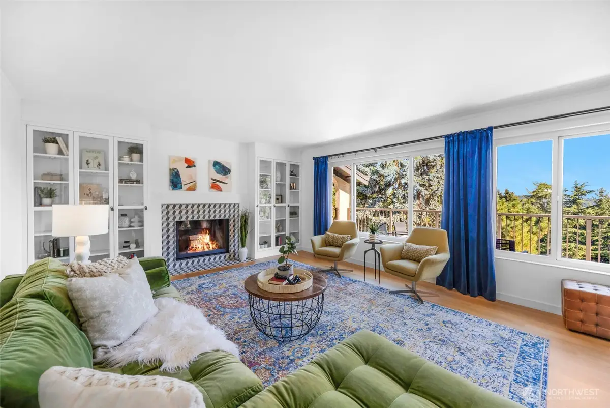 17904 23rd Lane Ne #E-301, Seattle, WA 98155 - Image #1