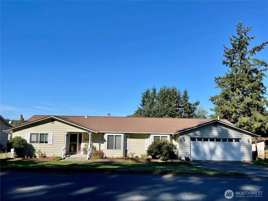 2137 Heritage Way, Oak Harbor, WA 98277 - Image #2