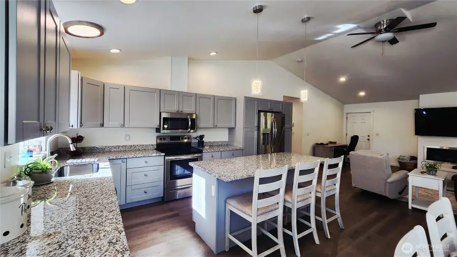 371 Centaurus Avenue Sw, Ocean Shores, WA 98569 - Image #3