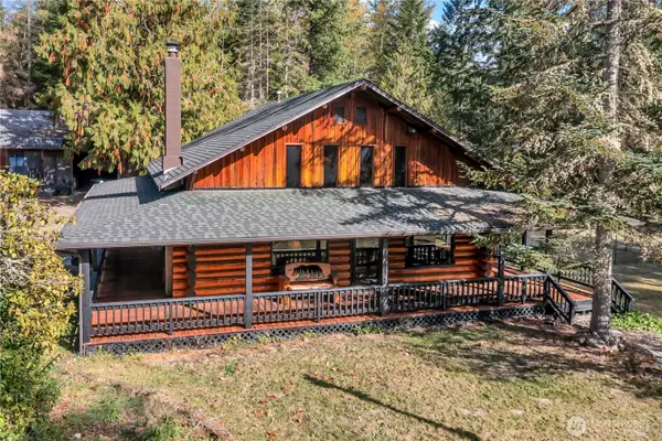 36115 96th Avenue E, Eatonville, WA 98328