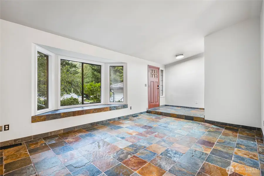 9804 237th Place Sw, Edmonds, WA 98020 - Image #2