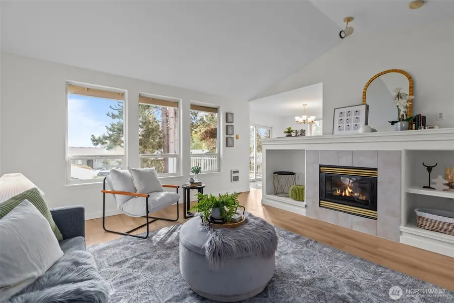 800 96th Avenue Ne #D202, Lake Stevens, WA 98258 - Image #3