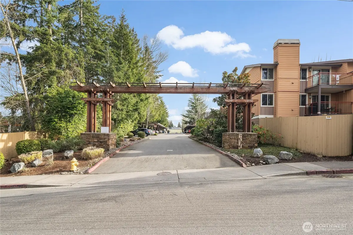 8248 126th Avenue Ne #C101, Kirkland, WA 98033 - Image #1