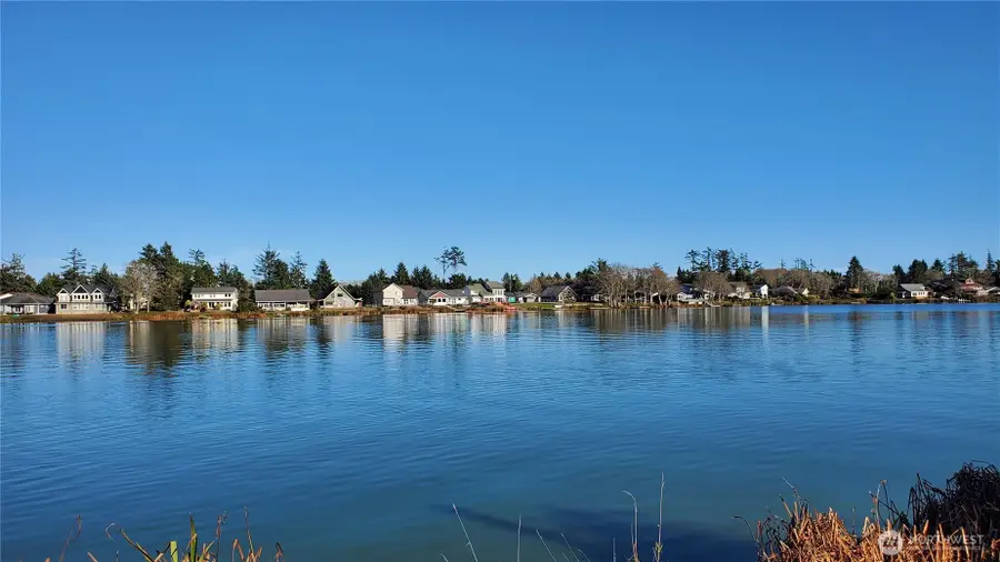 672 SE Mount Olympus Avenue, Ocean Shores, WA 98569 - Image #2