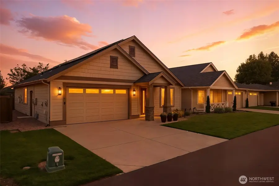 673 SE Whimbrel Loop, College Place, WA 99324 - Image #2