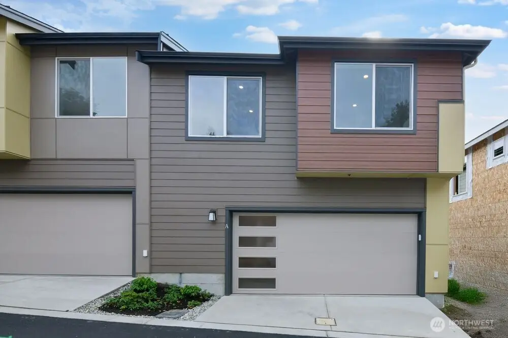 13211 NE 127th Way #A, Kirkland, WA 98034 - Image #1