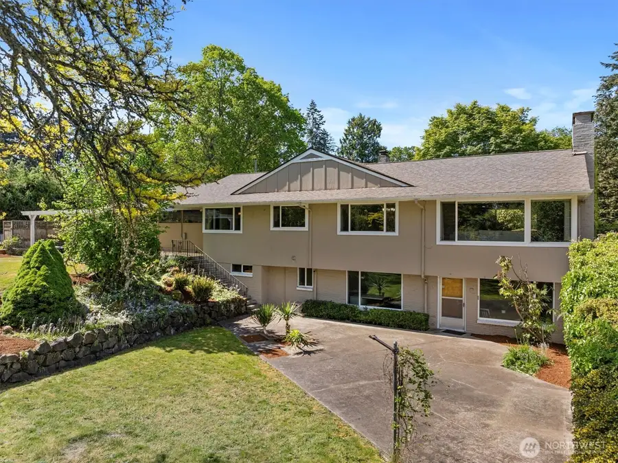 11411 Clovercrest Drive Sw, Lakewood, WA 98499 - Image #3