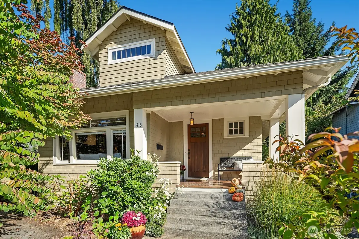 1418 33rd Avenue, Seattle, WA 98122 - Image #1