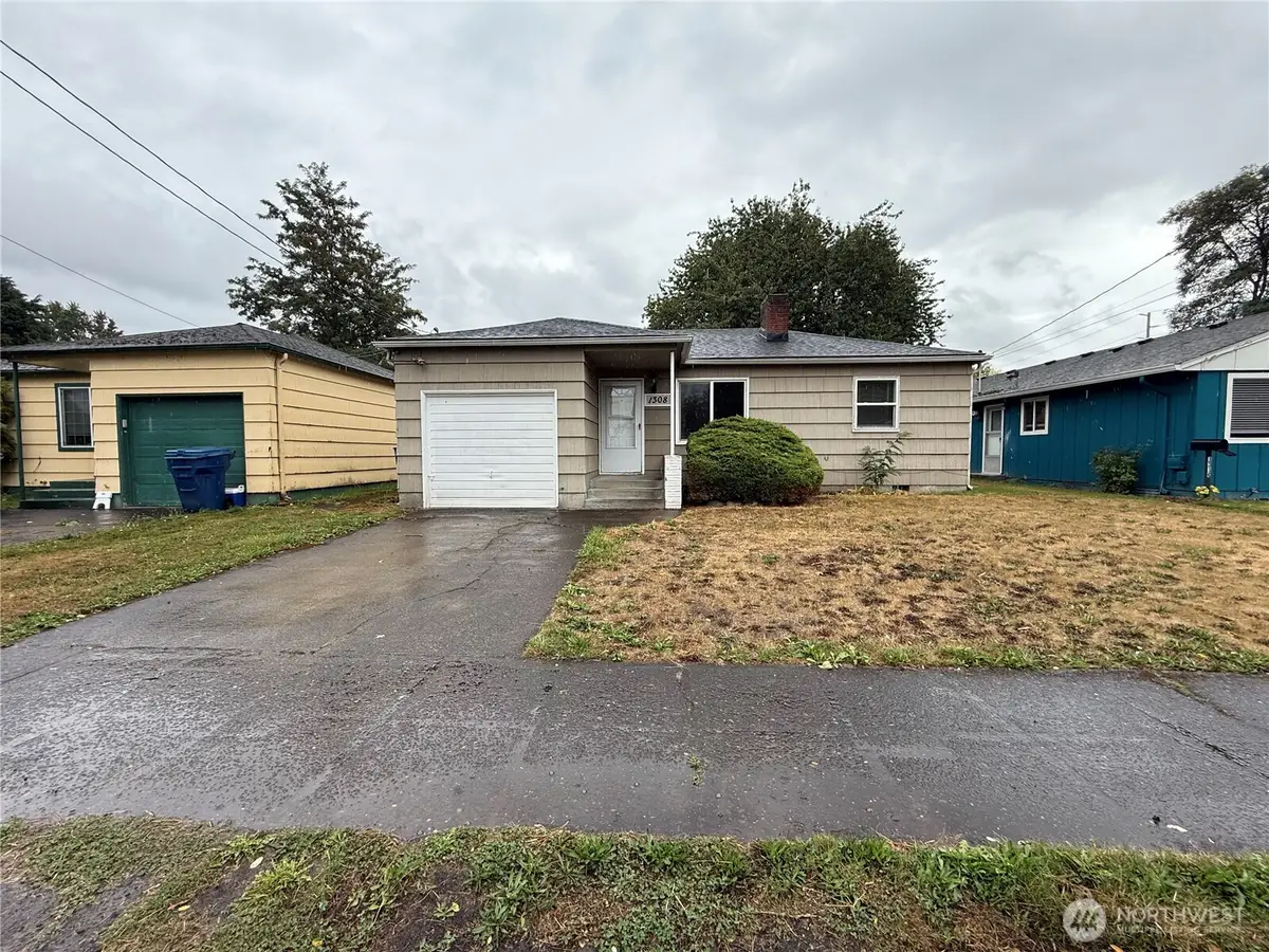1308 S 3rd Avenue, Kelso, WA 98626 - Image #1
